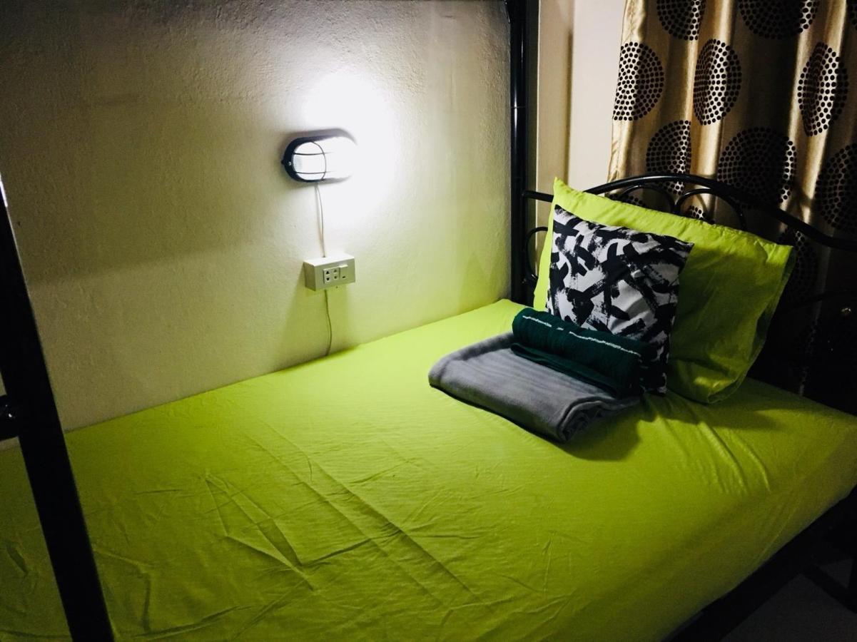 Interpartie Hotel (Adults Only) Bangkok Habitación foto